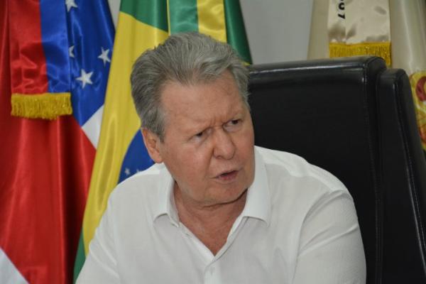 Prefeito Arthur avalia lockdown como medida extrema e arriscada em Manaus contra o Coronavírus 