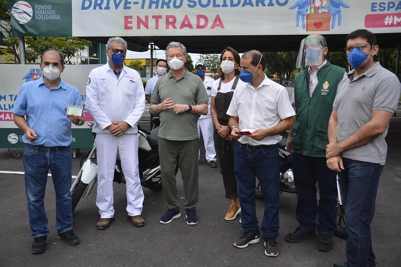 Moto Honda doa motocicletas para o hospital de campanha Manaus