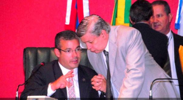 Josué Filho, pai de Josué Neto diz que não é hora de impeachment 