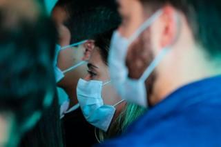 Prefeitura de Manaus alerta população para o descarte correto de máscaras de proteção