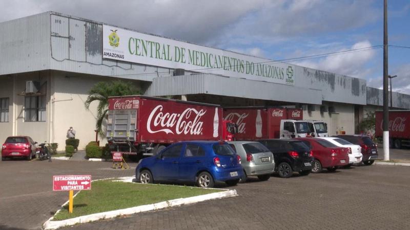 Hospitais em Manaus recebem doação de 96 mil garrafas de água mineral