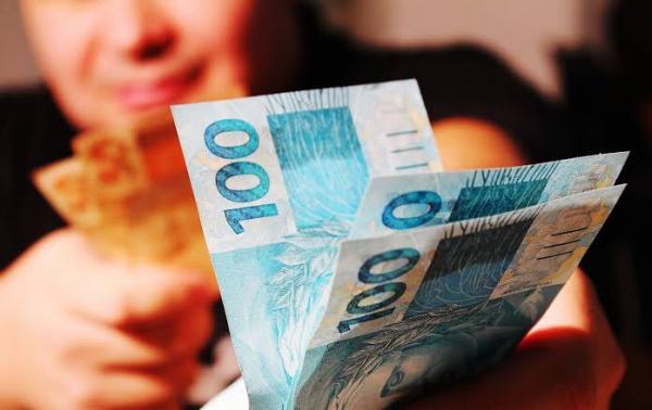 Aumento da margem de consignável proposto pelo Deputado Alberto Neto deve ser votado nesta quarta-feira  