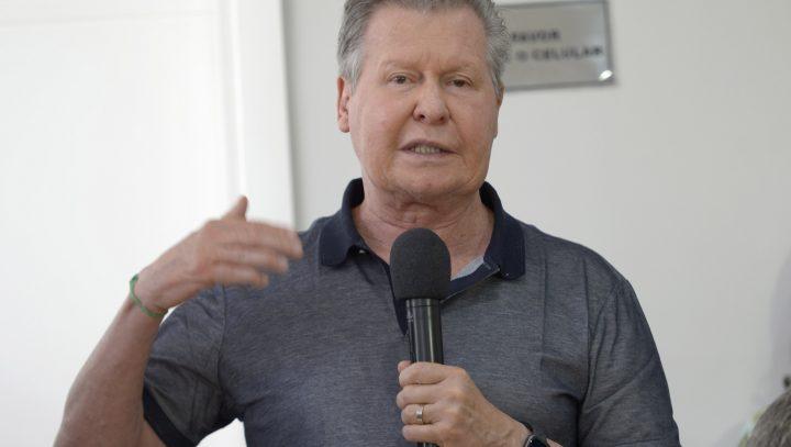 Prefeito Arthur pede cautela na reabertura do comércio, pois distanciamento social salva vidas 