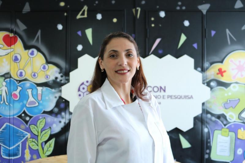 Servidora da FCecon é selecionada para concorrer a prêmio nacional de tese