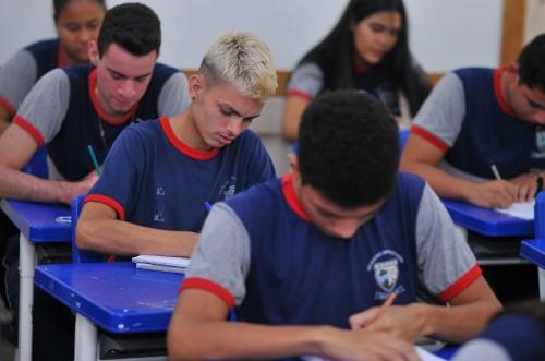 Sem data de retorno definida, Secretaria de Educação lança pesquisa sobre volta às aulas presenciais na rede estadual de ensino