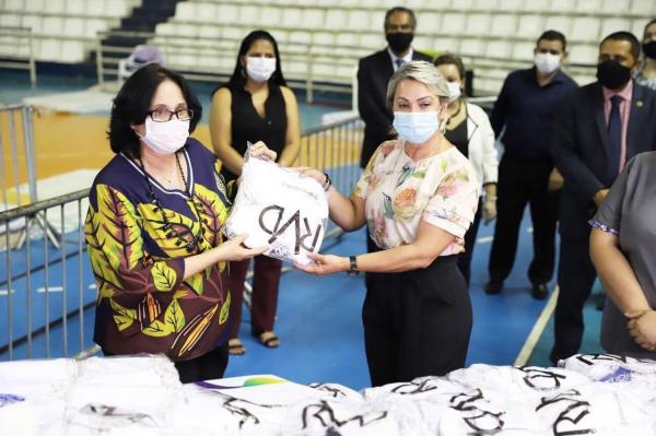Governo do Amazonas já distribuiu mais de 104 mil refeições nas bases emergenciais de acolhimento provisório Governo do Amazonas já distribuiu mais de 104 mil refeições nas bases emergenciais de acolhimento provisório