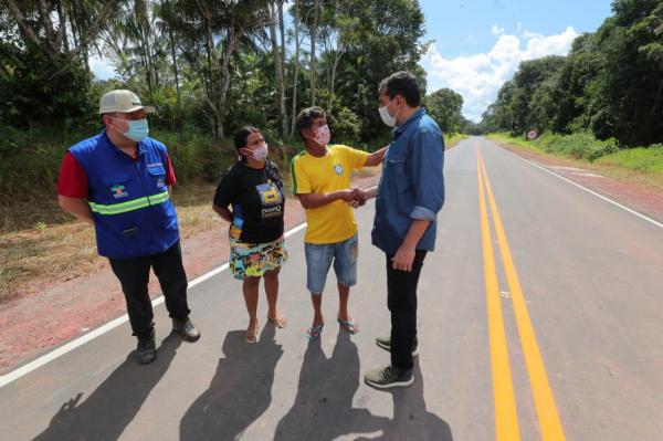 Wilson Lima entrega quatro ramais em Autazes e anuncia mais investimentos no município