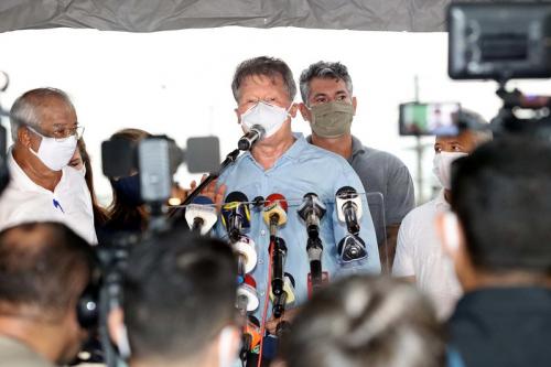 Prefeito Arthur  entrega maior obra viária da cidade de Manaus 