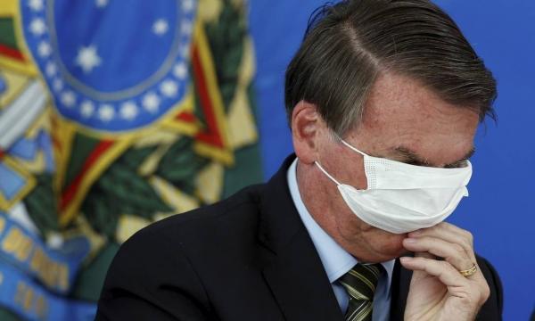 Bolsonaro testa positivo para Covid-19