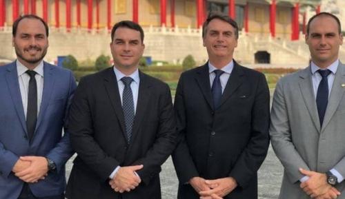 Facebook derruba rede de fake news de funcionários dos gabinetes da família Bolsonaro e PSL 