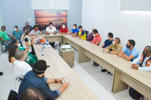 Toque de recolher em Parintins de 22h até 5h e reabertura gradual de academias para evitar mais coronavírus 