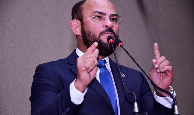 Governo estimula crédito rural para produtores de Itacoatiara, diz Cabo Maciel