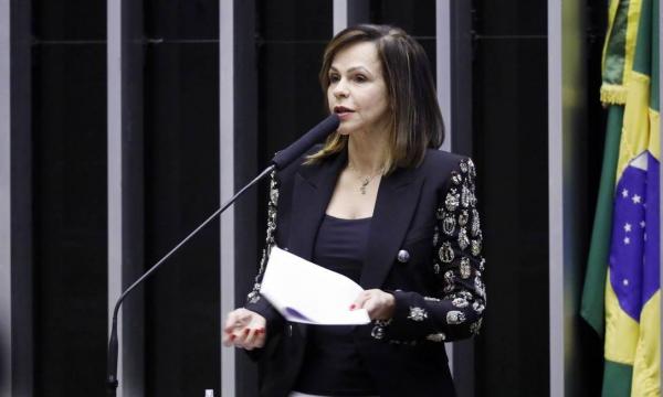 Câmara aprova em dois turnos texto do novo Fundeb