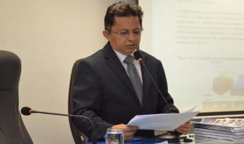 Sinésio Campos comemora e afirma que “o Fundeb é de todos nós