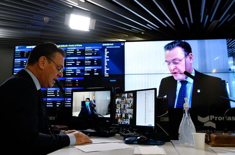 Aprovada MP que desobriga escolas a cumprir a quantidade de dias letivos em 2020 