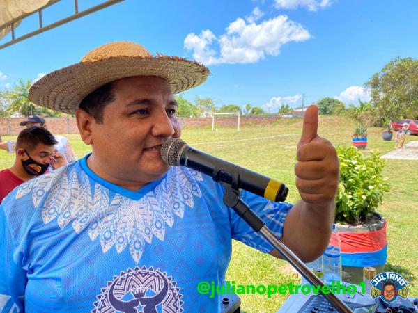 Parintinenses lançam Juliano Santana como pré-candidato a vereador de Manaus Parintinenses lançam Juliano Santana como pré-candidato a vereador de Manaus