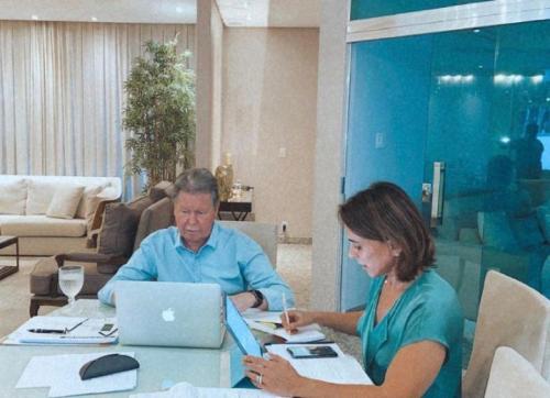 Prefeito Arthur Neto retoma atividades e realiza reunião com secretariado