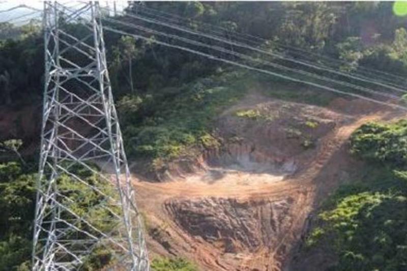 Garimpo ilegal na Amazônia ameaça romper maior linhão de energia do País Garimpo ilegal na Amazônia ameaça romper maior linhão de energia do País