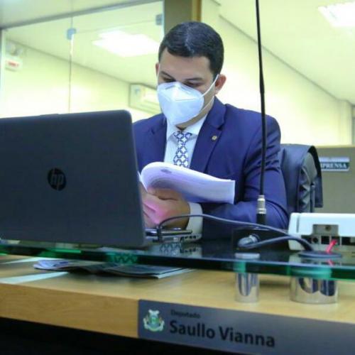 Saullo Vianna pede retomada de obras da UEA em Tapauá