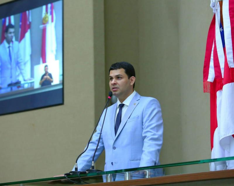 Saullo Vianna solicita espaço para artesãos da Branco e Silva na feira da Eduardo Ribeiro 