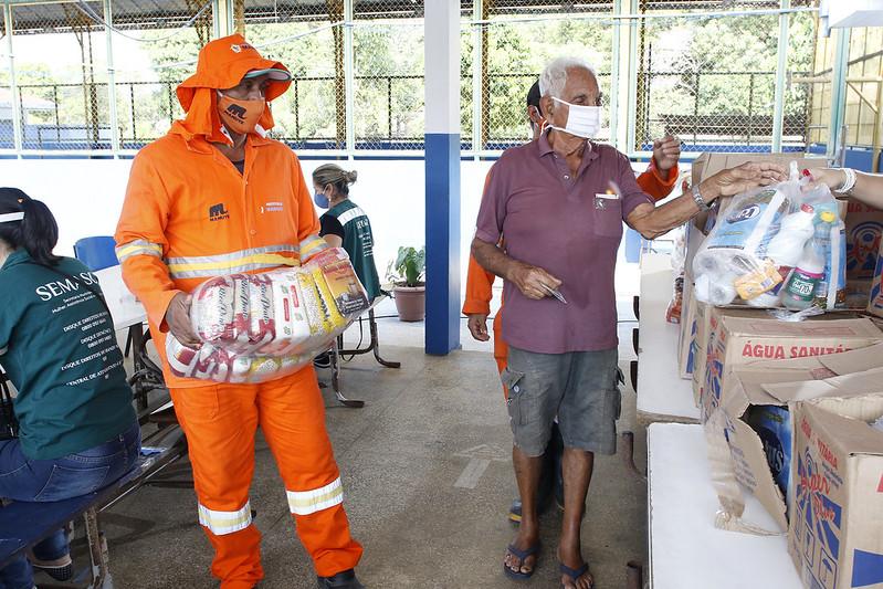 Doações recebidas da Embaixada americana contemplam 2,8 mil famílias em Manaus 
