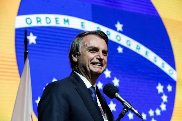 'Não posso governar se esse veto (não) for mantido', diz Bolsonaro sobre reajuste a servidores