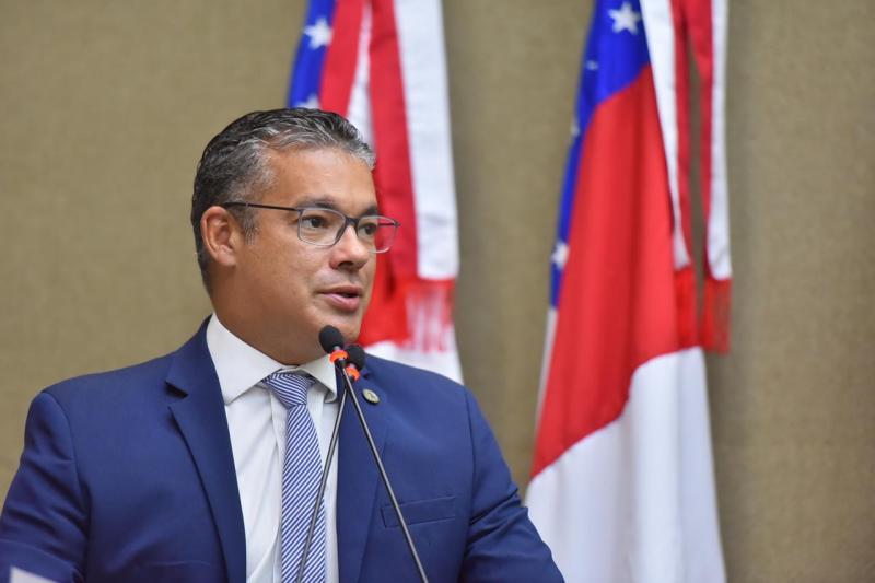 Josué destaca bons valores da maçonaria em homenagem ao Dia Nacional do Maçom