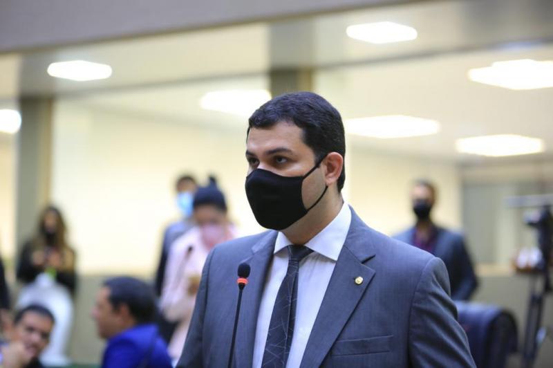 PL de Saullo Vianna garante que consumidor seja informado, no ato da compra, presença de assistência técnica