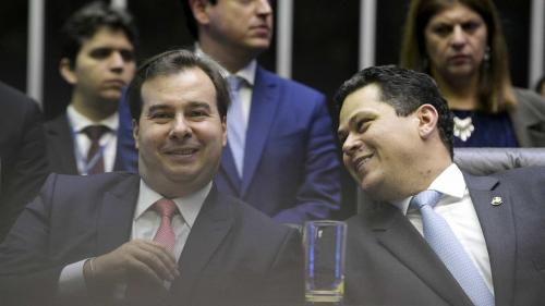 Advocacia do Senado aponta brecha para reeleição de Alcolumbre e Maia