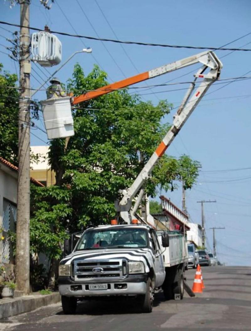 Manaus terá 100% de LED até o final deste ano’, garante o prefeito Arthur Neto