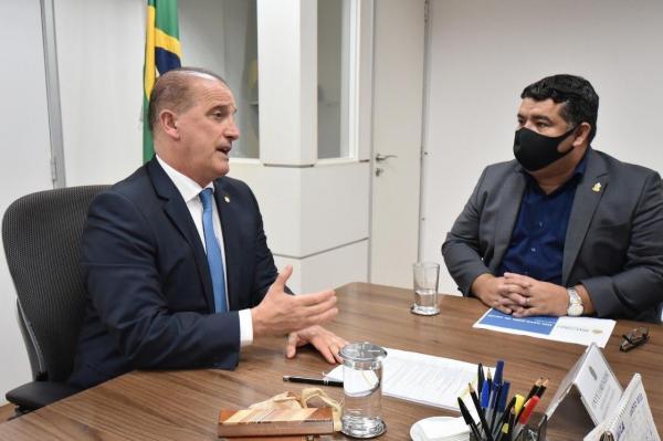Em Brasília, secretário da Sejusc alinha ações de cidadania com o ministro Onyx Lorenzoni Em Brasília, secretário da Sejusc alinha ações de cidadania com o ministro Onyx Lorenzoni