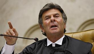 Fux afirma que harmonia entre os Poderes não se confunde com subserviência