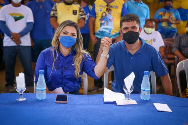 Marina e Neto confirmam chapa para disputar prefeitura de Nhamundá Marina e Neto confirmam chapa para disputar prefeitura de Nhamundá