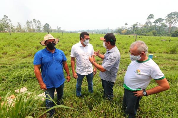 Governador Wilson Lima reforça implantação do 'Amazonas Mais Verde' e entrega implementos agrícolas para produtores rurais de Matupi Governador Wilson Lima reforça implantação do 'Amazonas Mais Verde' e entrega implementos agrícolas para produtores rurais de Matupi