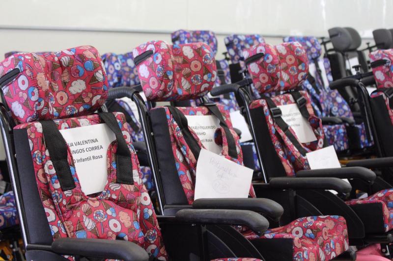No Dia Nacional de Luta da Pessoa com Deficiência, Sejusc entrega 30 cadeiras de rodas No Dia Nacional de Luta da Pessoa com Deficiência, Sejusc entrega 30 cadeiras de rodas