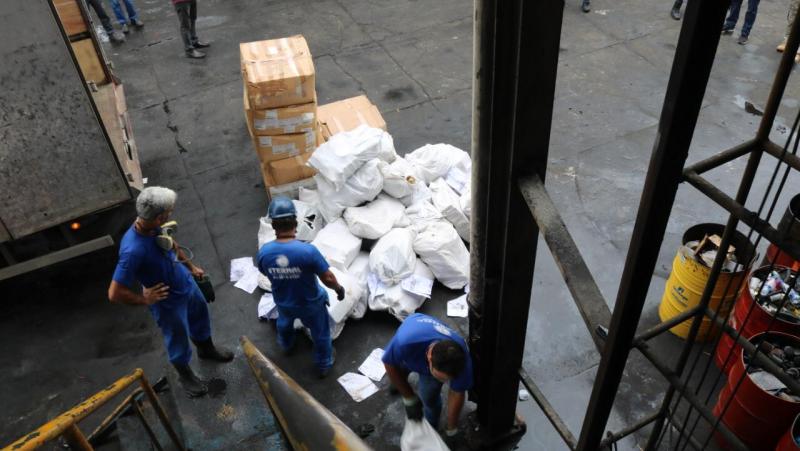 Sistema de Segurança incinera mais de uma tonelada de drogas em Manaus Sistema de Segurança incinera mais de uma tonelada de drogas em Manaus