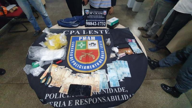 Trio é preso suspeito de realizar assaltos e roubos a casas na Zona Leste de Manaus 