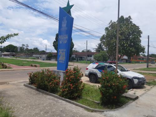 Policiais do 8° GPM detêm dupla após assalto a posto de gasolina, em Ipixuna