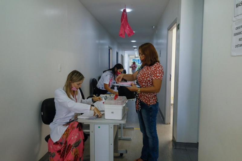 Diretoria de Saúde já atendeu 38 mulheres com exames do Outubro Rosa