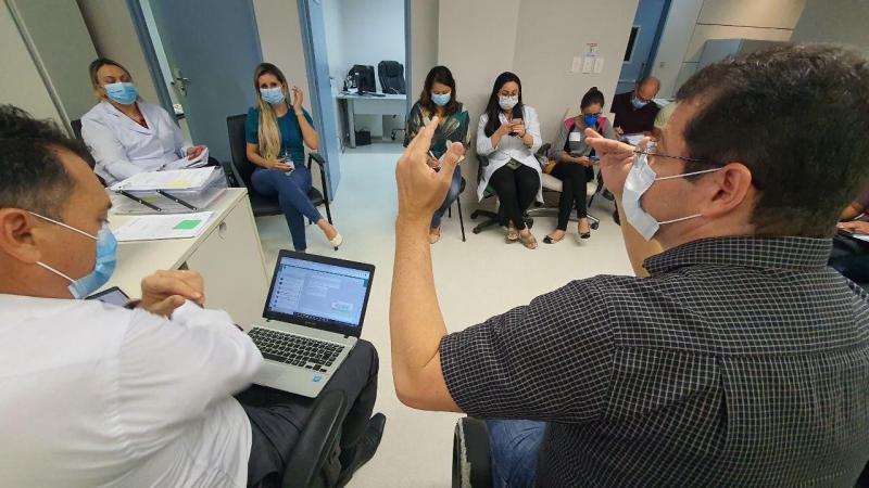 Secretário de Saúde e equipe técnica da SES-AM trabalham na reorganização de fluxos de atendimento do HPS 28 de Agosto