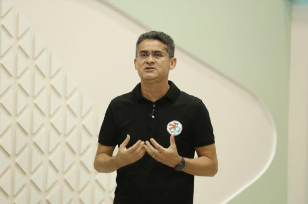 ‘A minha principal aliança será com a população’, afirma David Almeida ‘A minha principal aliança será com a população’, afirma David Almeida