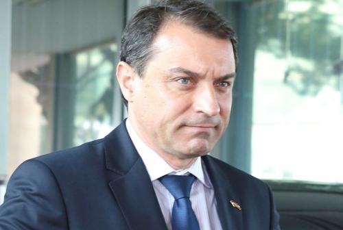 Governador de SC é absolvido em processo de impeachment e vai retornar ao cargo