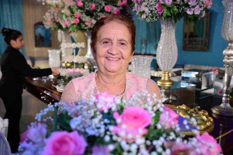 Dona Rosa, mãe de David Almeida, morre por para cardíaca aos 84 anos