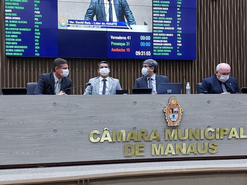 Câmara e Prefetura precisam assumir o protagonismo em Manaus, afirma David em visita à CMM