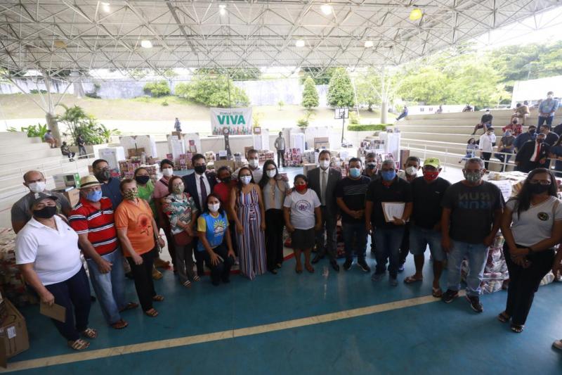 Em sua maior ação de doação, o programa Assembleia Viva entrega 12 toneladas de alimentos para instituições filantrópicas