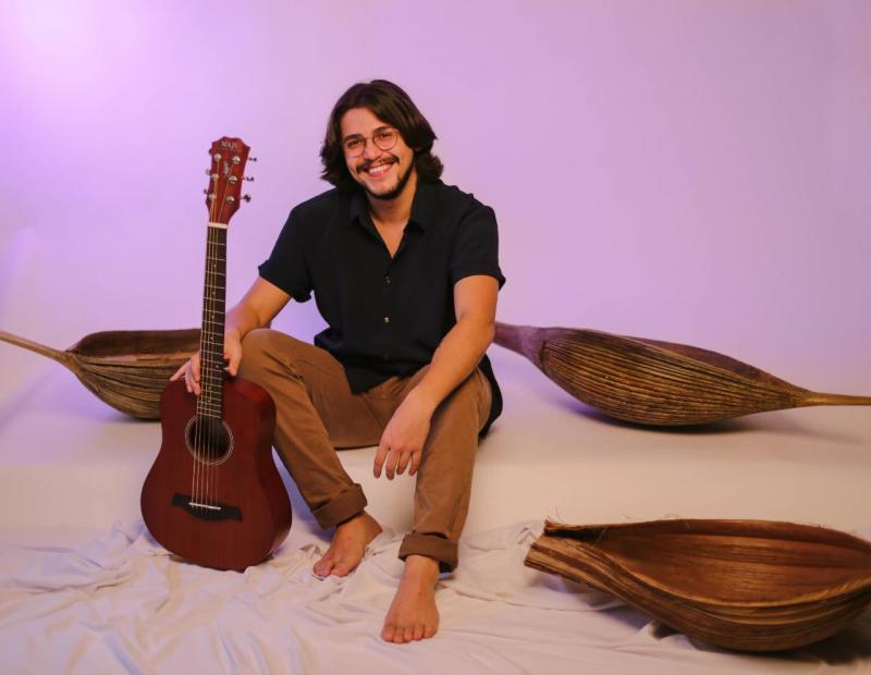 Santaella faz show e live para lançamento de single, nesta sexta-feira