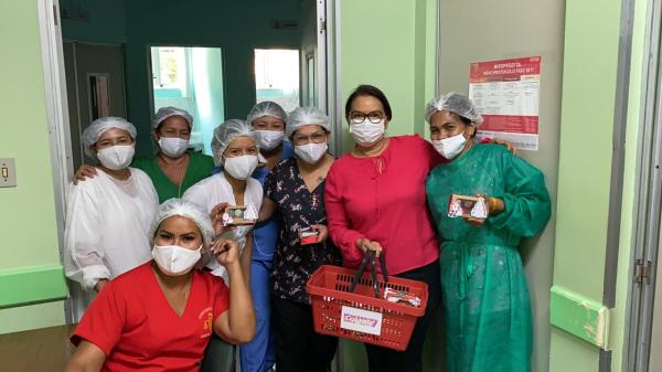 Márcia Baranda visita hospitais em gesto de gratidão aos profissionais da saúde
