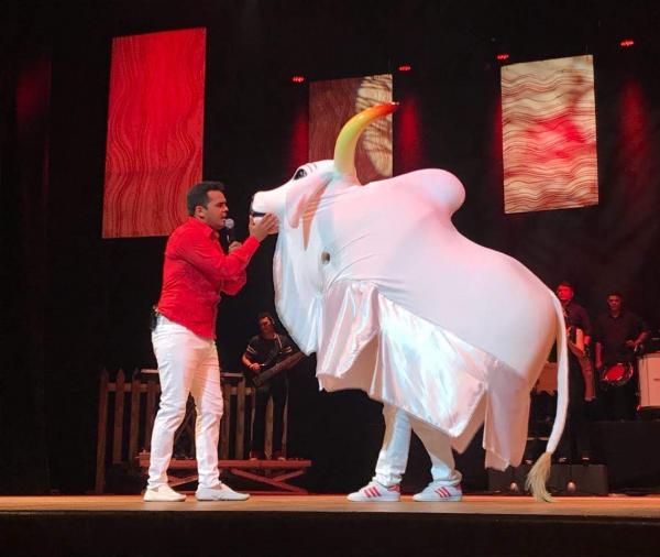 Israel Paulain não participa da live do Garantido, pois acompanha tratamento de dona Regina na luta contra o Coronavírus 