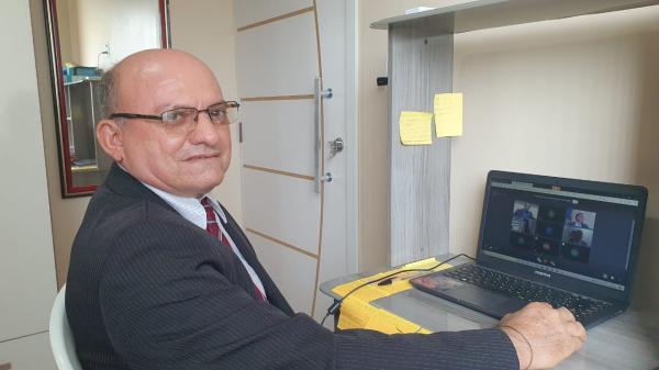 Cabo Linhares sai maior do que entrou na eleição pela presidência da Câmara