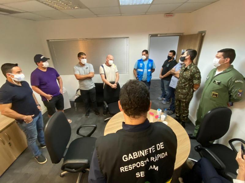 Parceria entre voluntários, Estado e Governo Federal abastecerá 200 cilindros de oxigênio em outros estados